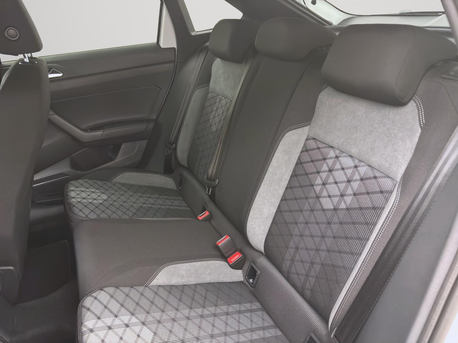 Volkswagen Taigo 1.0 TSI R-LINE PDC MATRIX KAMERA LM17