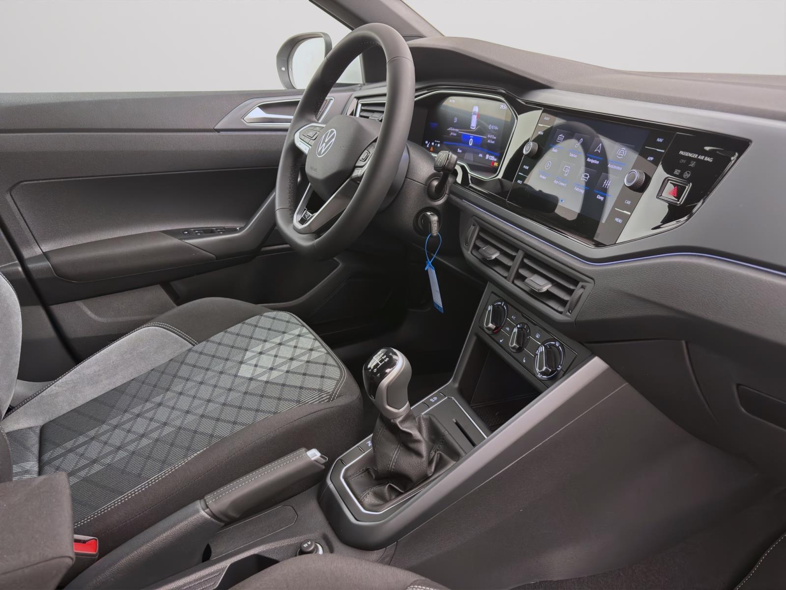 Volkswagen Taigo 1.0 TSI R-LINE PDC MATRIX KAMERA LM17