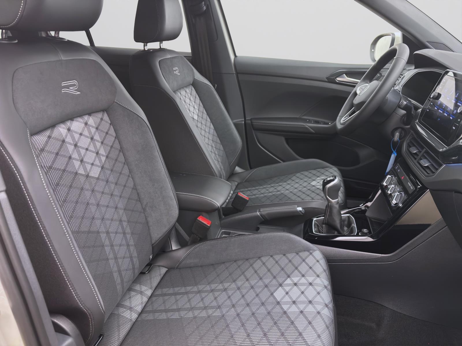 Volkswagen T-Cross 1.0 TSI R-LINE PDC MATRIX KAMERA LM17