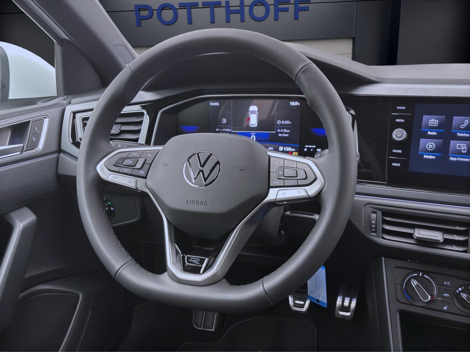 Volkswagen Taigo 1.0 TSI R-LINE PDC MATRIX KAMERA LM17