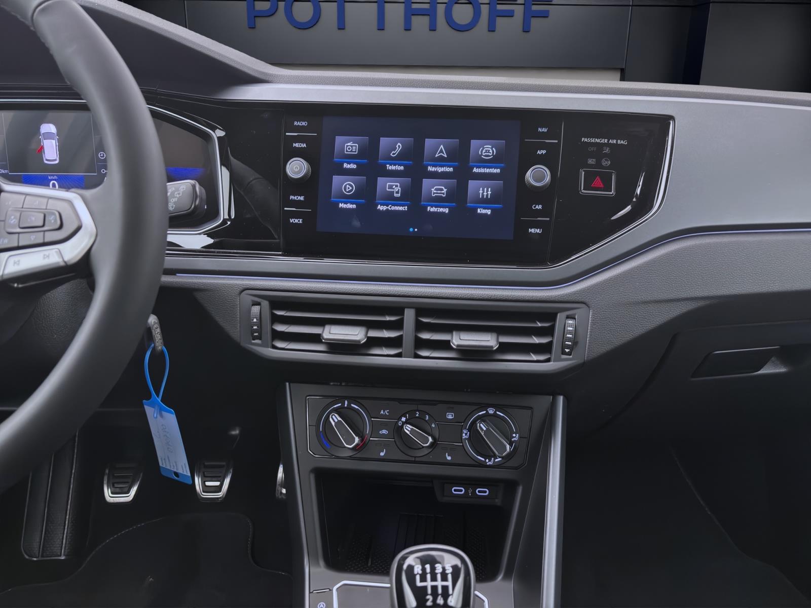 Volkswagen Taigo 1.0 TSI R-LINE PDC MATRIX KAMERA LM17