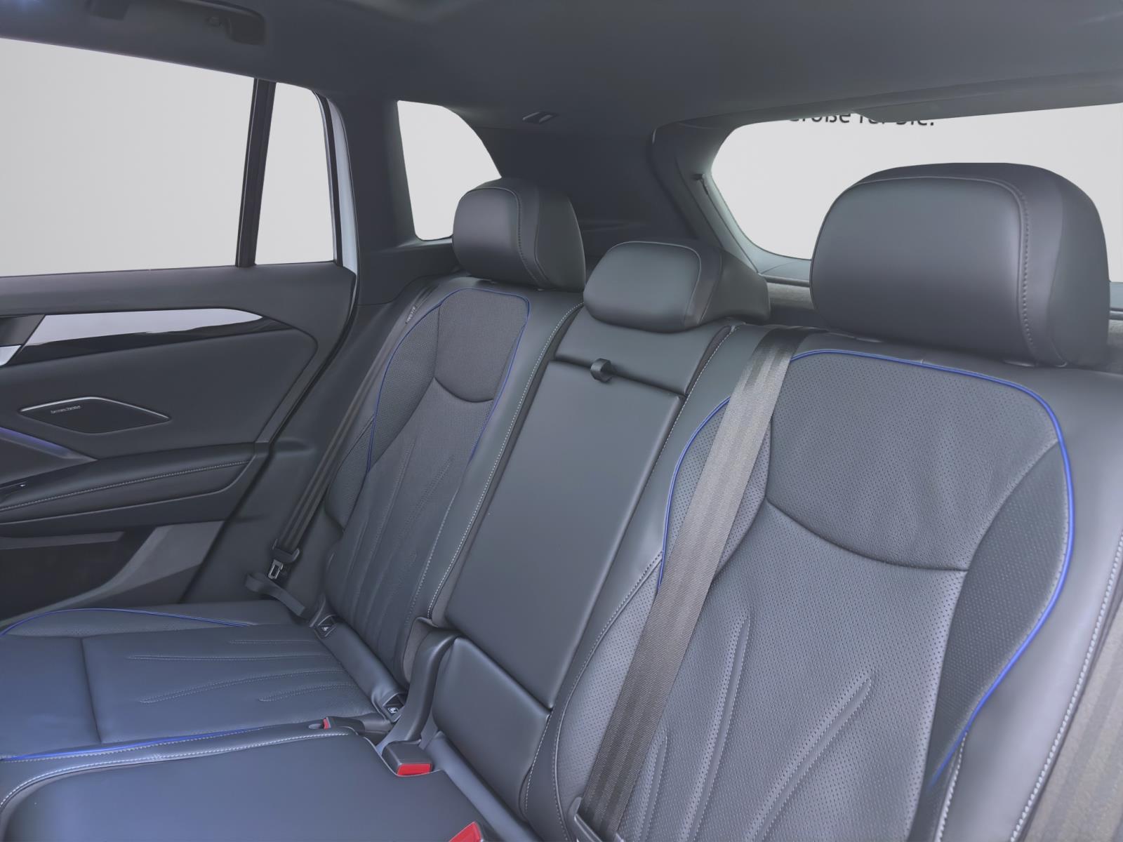 Volkswagen Tiguan 2.0 TDI DSG 4M R-LINE NAVI STANDHZG MATRIX AHK