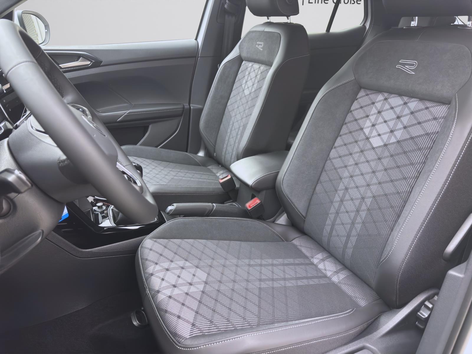 Bild 8: Volkswagen T-Cross 1.0 TSI R-LINE PDC MATRIX KAMERA LM17