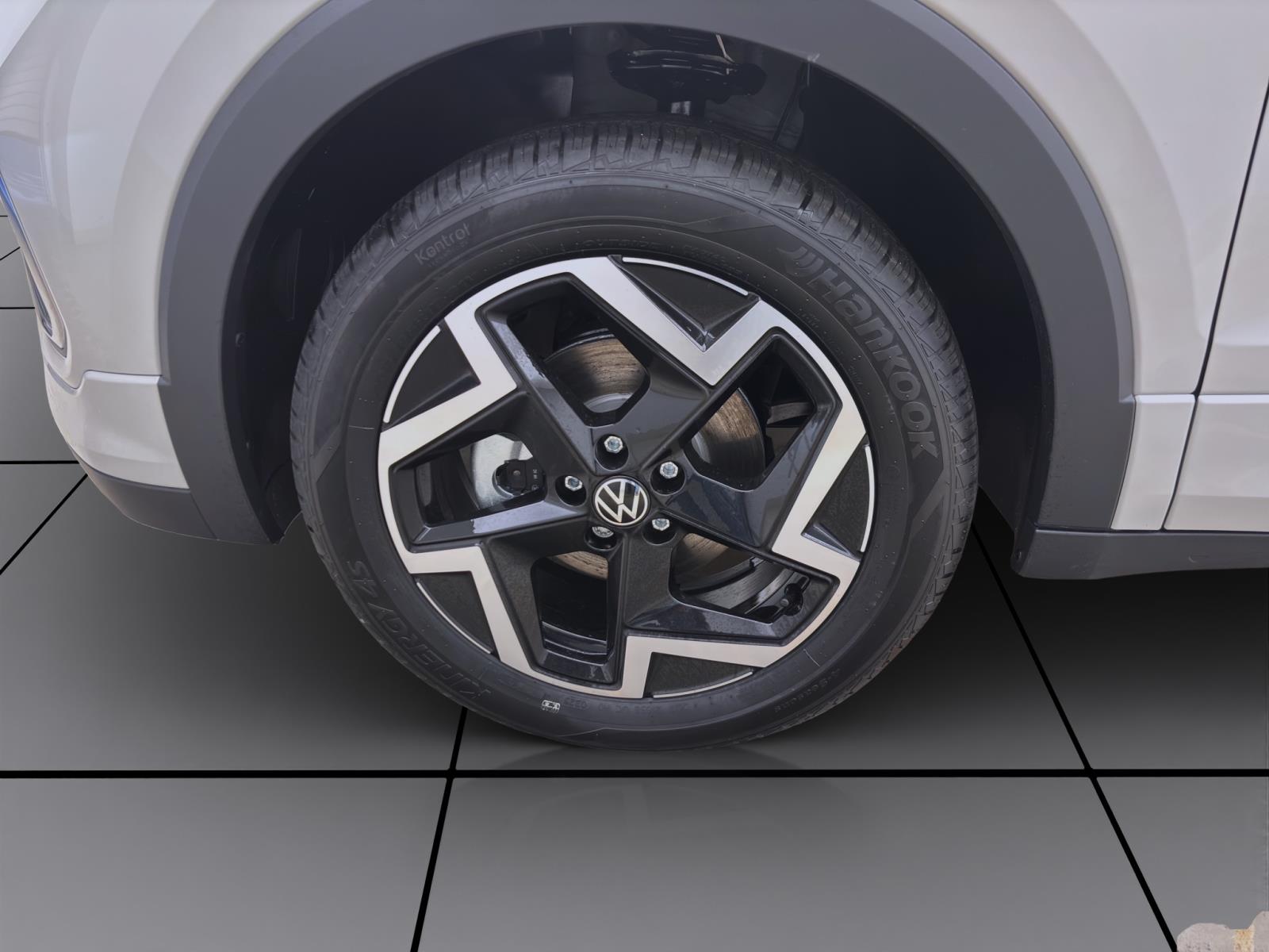 Volkswagen T-Cross 1.0 TSI R-LINE PDC MATRIX KAMERA LM17