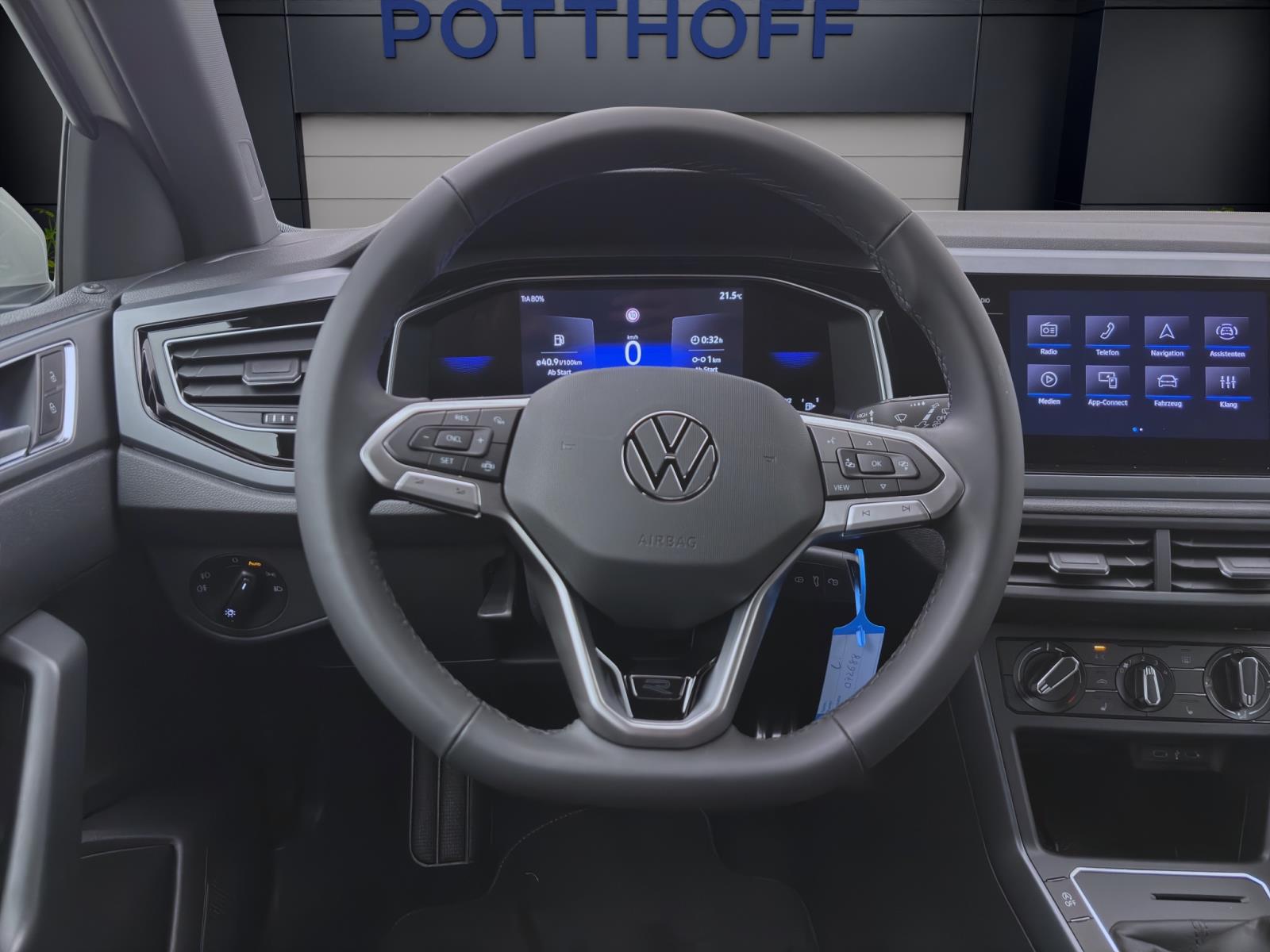 Volkswagen Taigo 1.0 TSI R-LINE PDC MATRIX KAMERA LM17