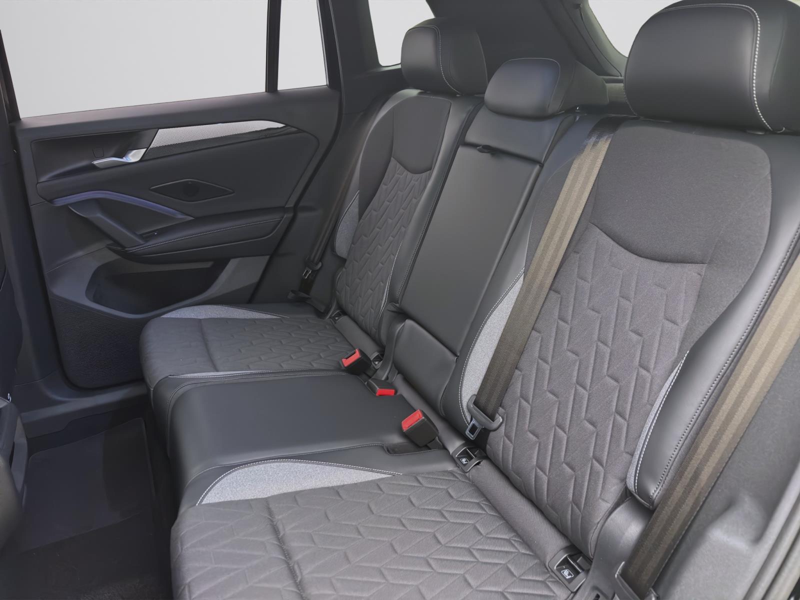 Volkswagen Tiguan 2.0 TDI DSG GOAL NAVI AHK LM18 KLIMA