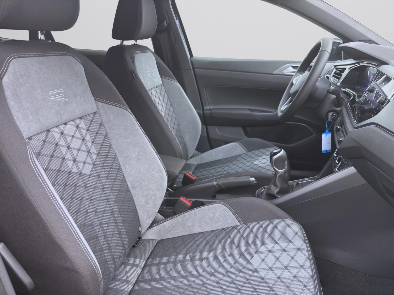 Volkswagen Taigo 1.0 TSI R-LINE PDC MATRIX KAMERA LM17