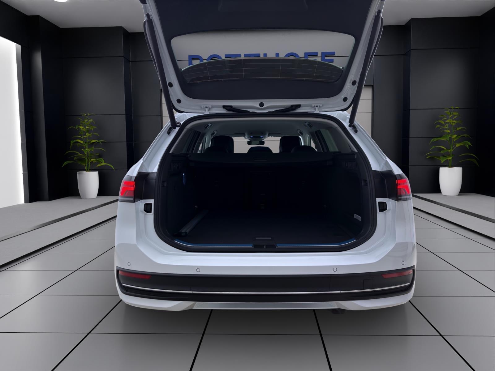 Volkswagen Passat Variant 2.0 TDI DSG BUSINESS NAVI AHK