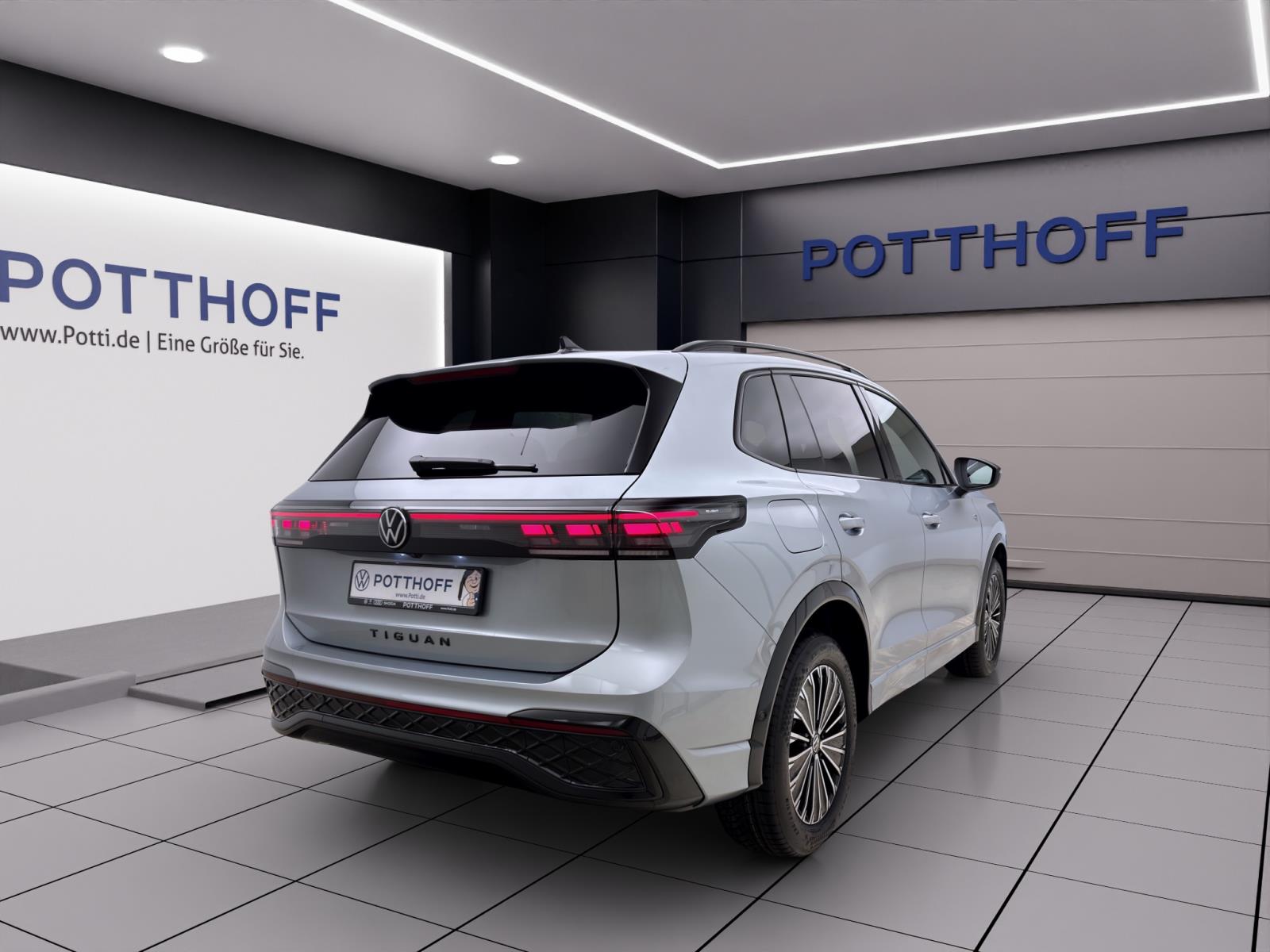Volkswagen Tiguan 2.0 TDI DSG R-LINE NAVI AHK