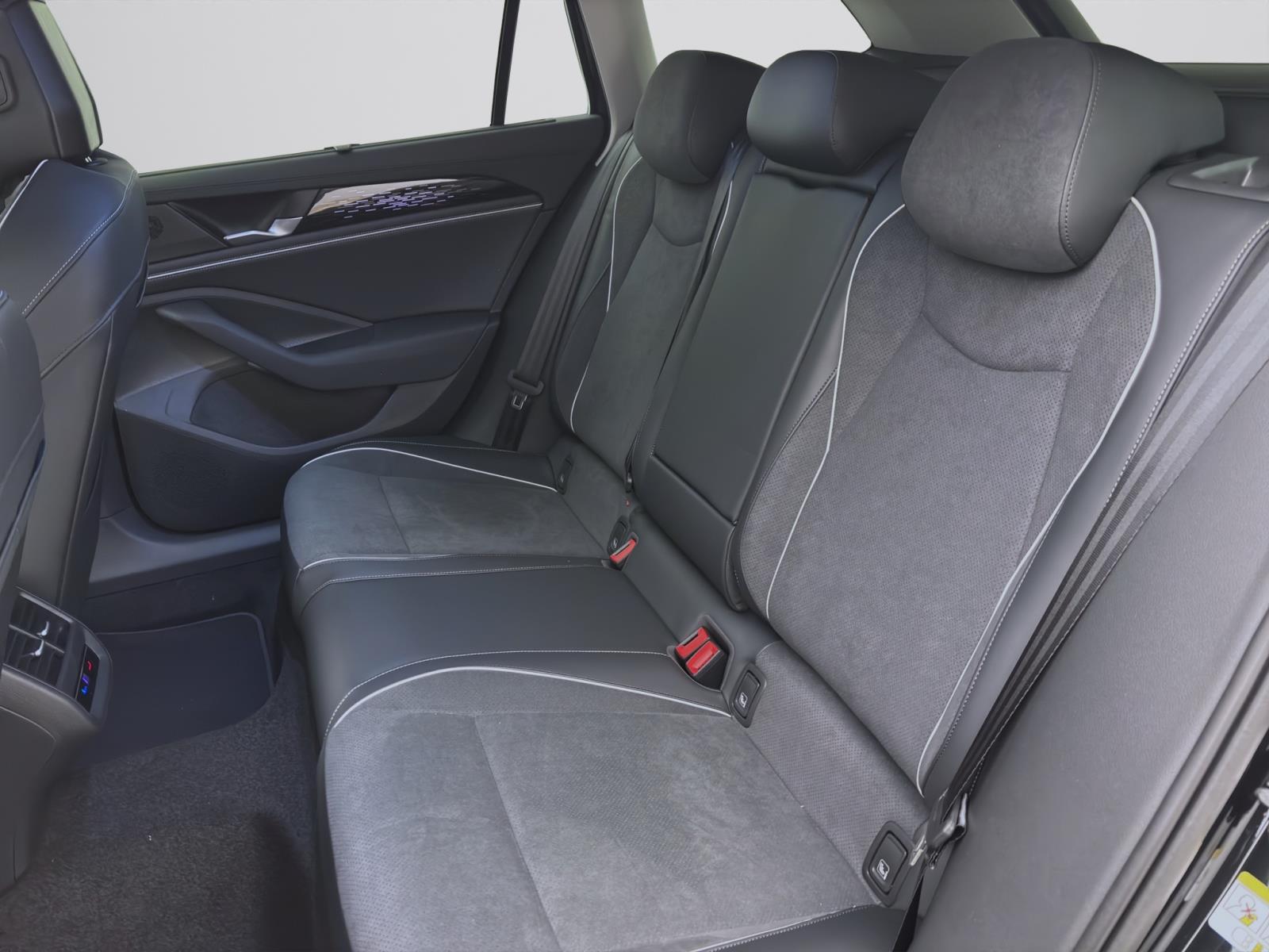 Volkswagen Passat Variant Business 2.0 TDI DSG