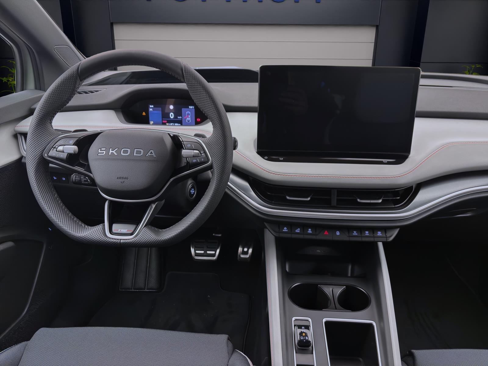 Skoda Elroq 85 FIRST EDITION MAXX AHK pACC 21 NAV WÄRMEP. MATRIX