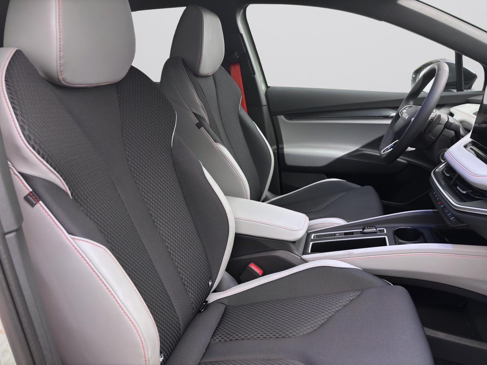 Skoda Elroq 85 FIRST EDITION MAXX AHK pACC 21 NAV WÄRMEP. MATRIX