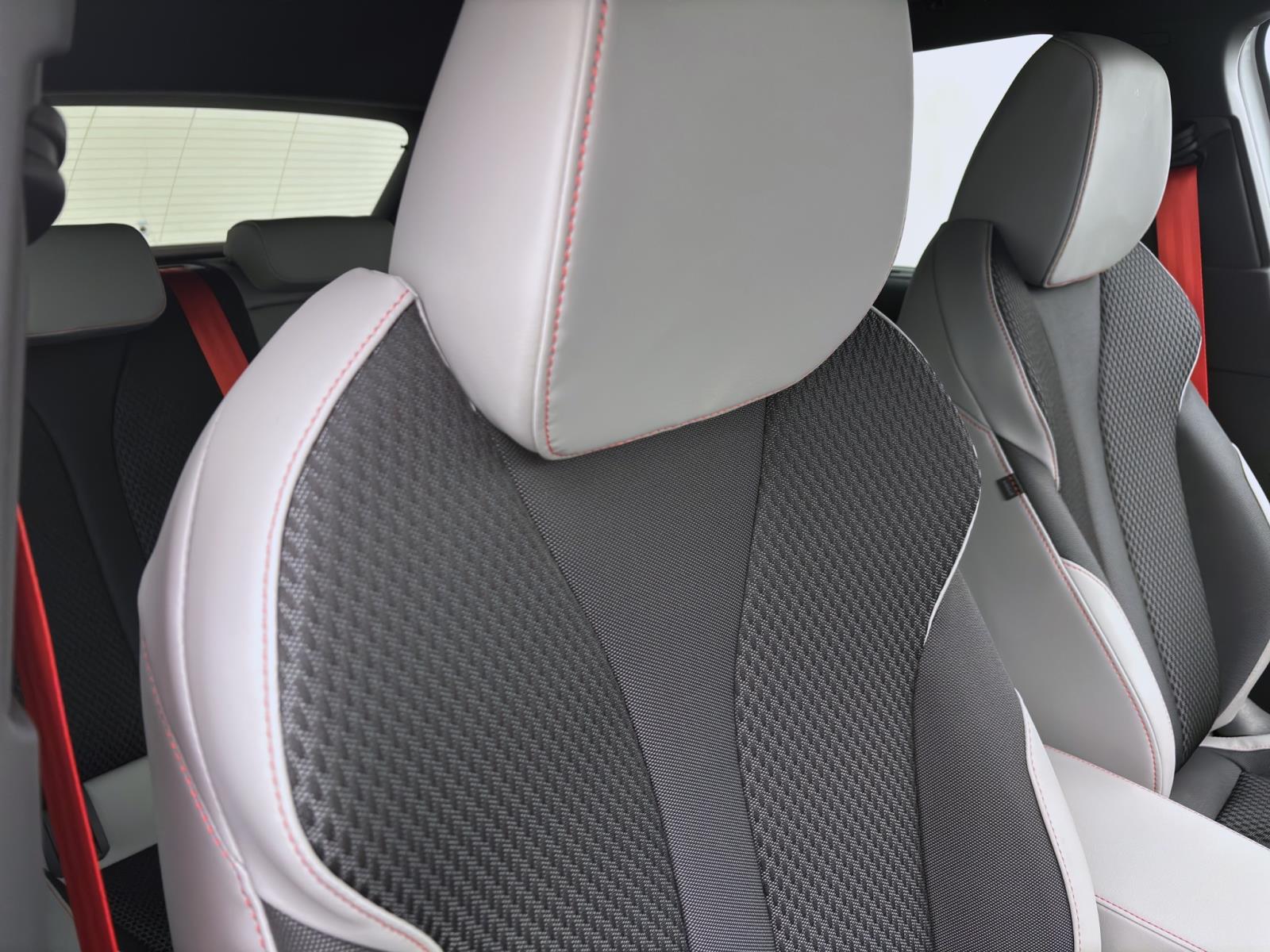 Skoda Elroq 85 FIRST EDITION MAXX AHK pACC 21 NAV WÄRMEP. MATRIX