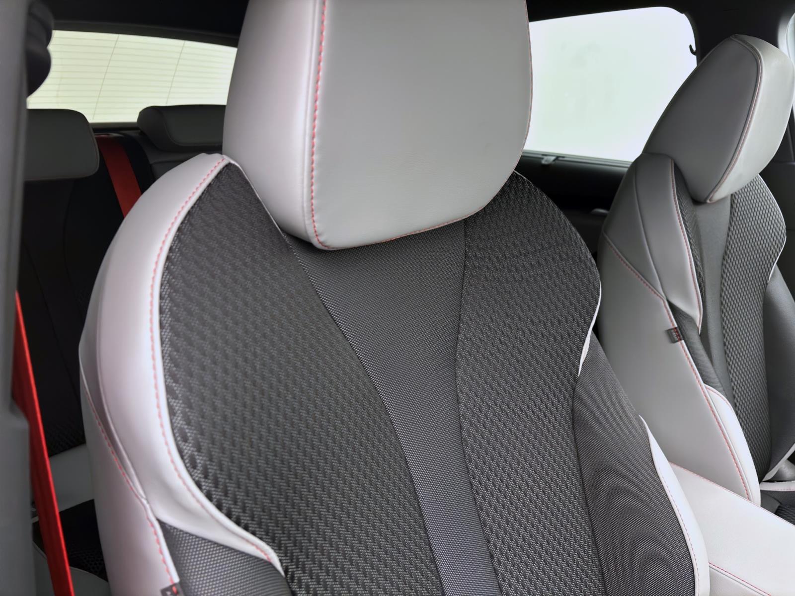 Skoda Elroq 85 FIRST EDITION MAXX AHK pACC 21 NAV WÄRMEP. MATRIX