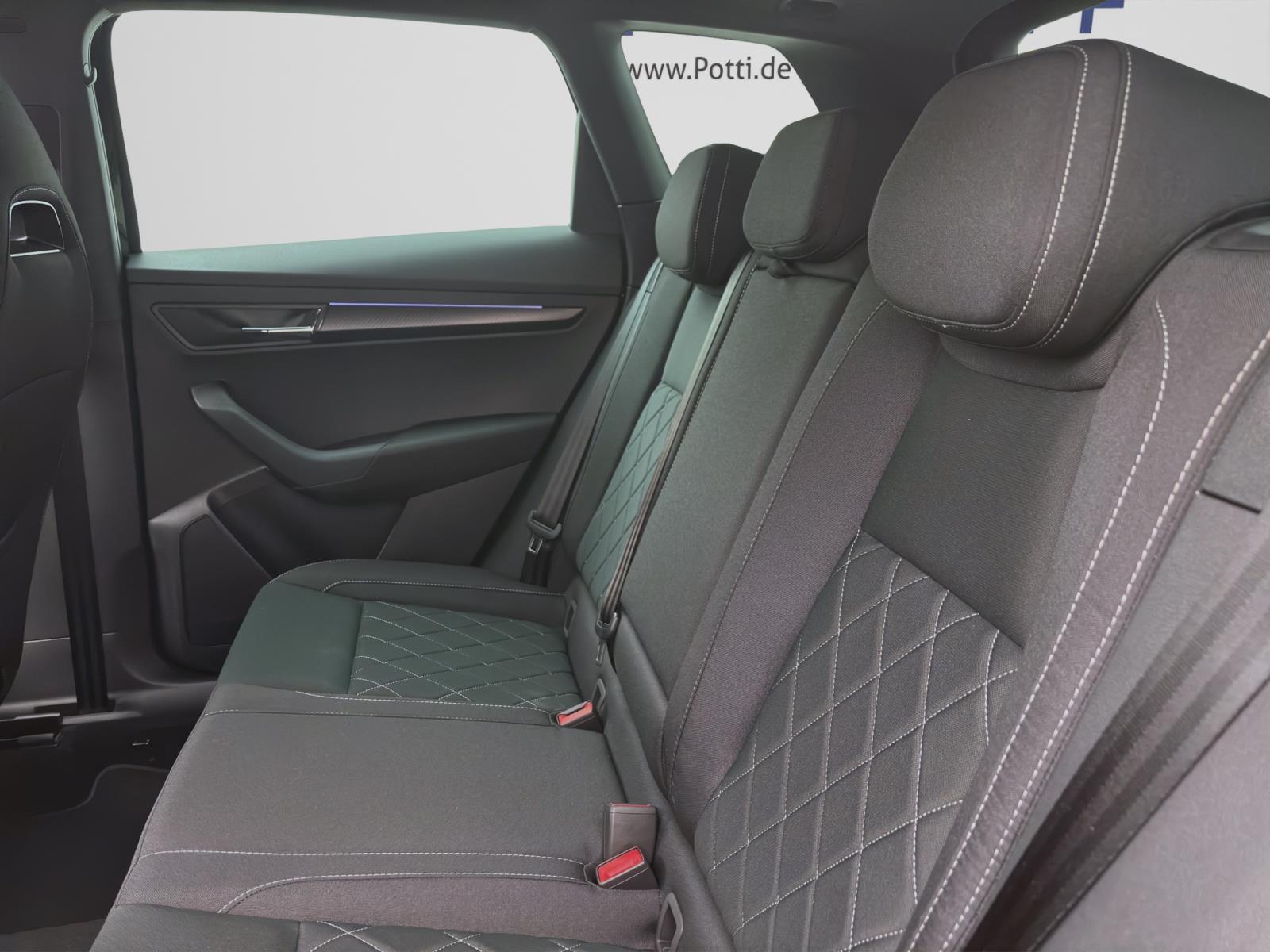 Bild 13: Skoda Karoq SPORTLINE AHK NAV KAM pACC DCC 18 ASSISTENZ+