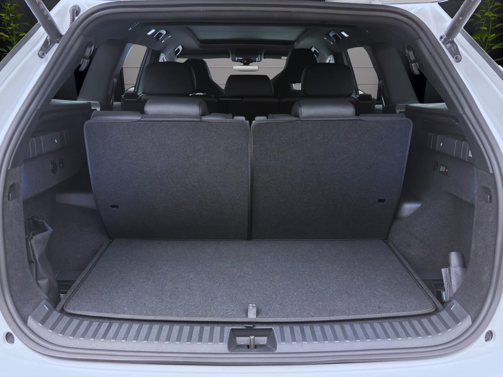 Bild 3: Skoda Kodiaq SPORTLINE 4X4 AHK PANO STANDH 20 360° NAV pACC DCC+
