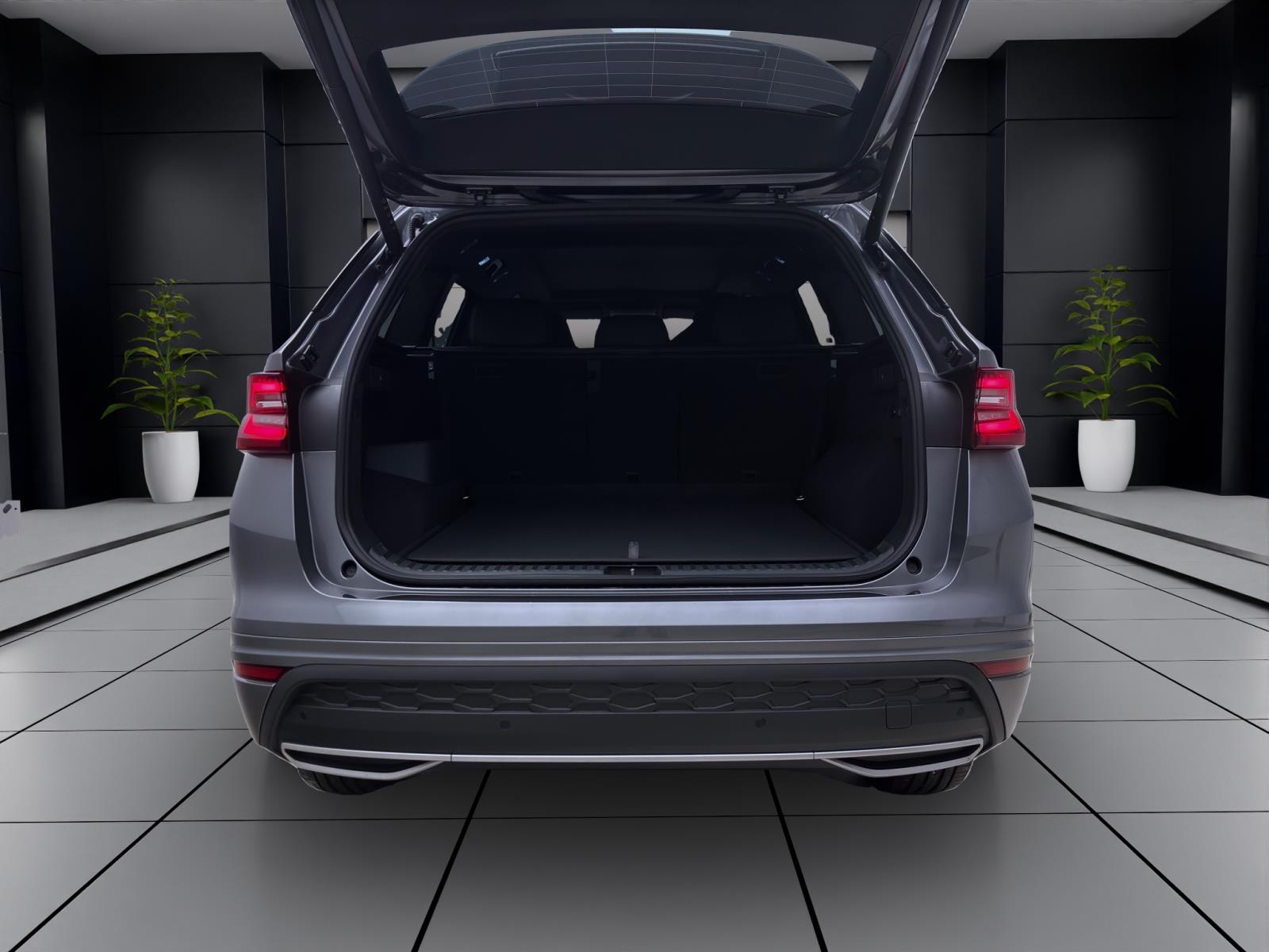 Bild 3: Skoda Kodiaq SPORTLINE 4X4 AHK STANDH PANO 20 360° NAV pACC HEAD-UP