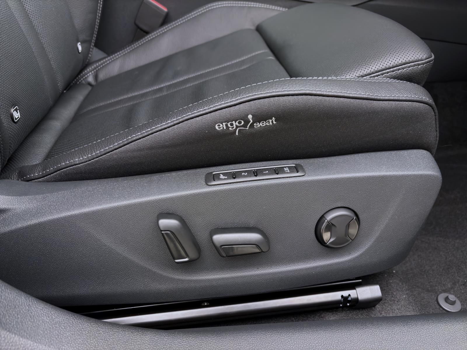 Skoda Octavia COMBI SELECTION AHK PANO STANDH HEAD-UP 360° 18 CANTON