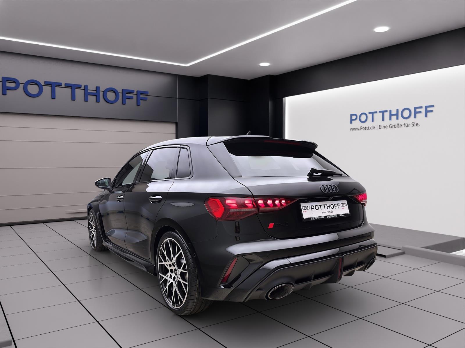 Audi RS3 Sportback 294(400) kW(PS) S tr