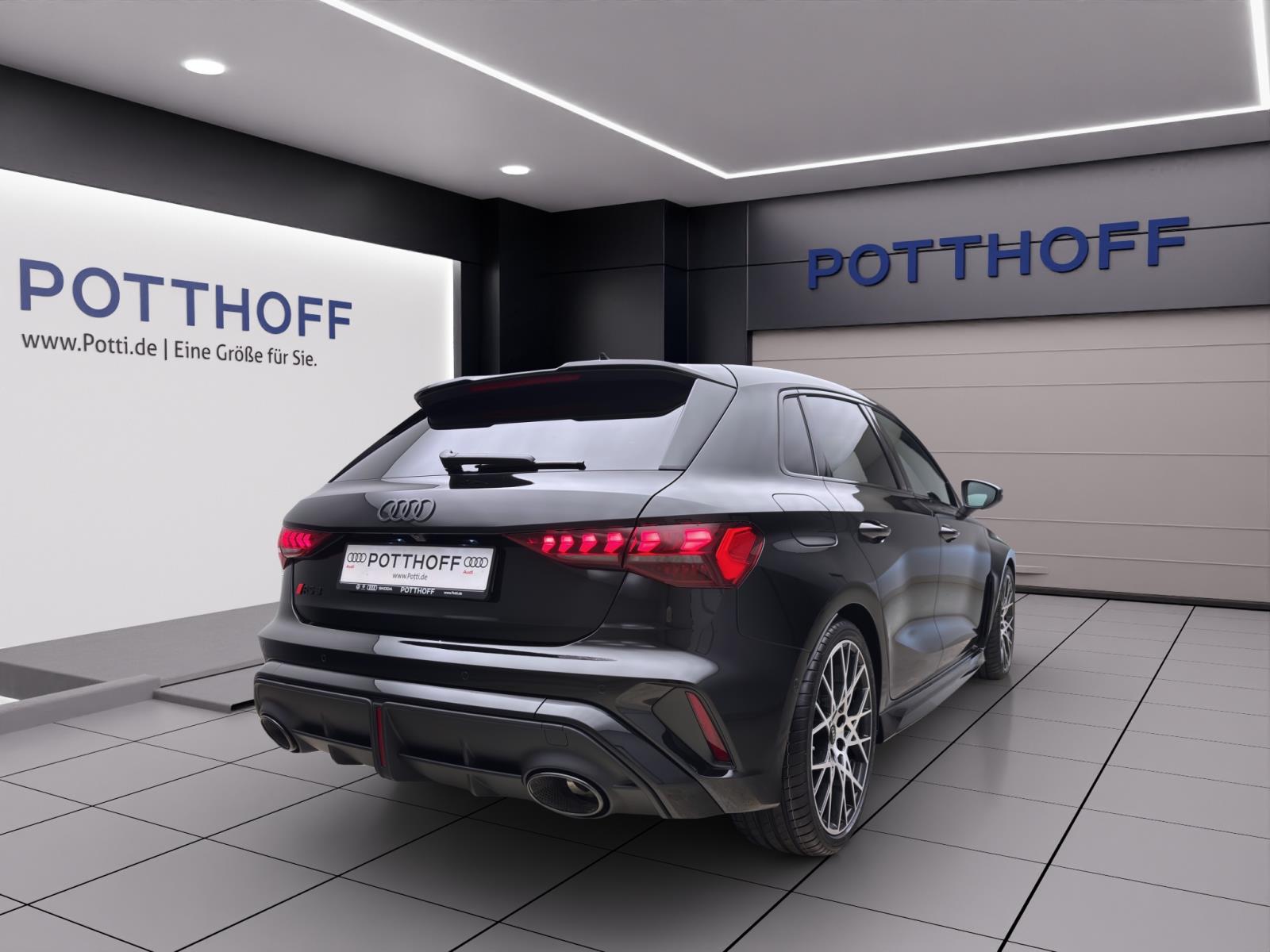 Audi RS3 Sportback 294(400) kW(PS) S tr