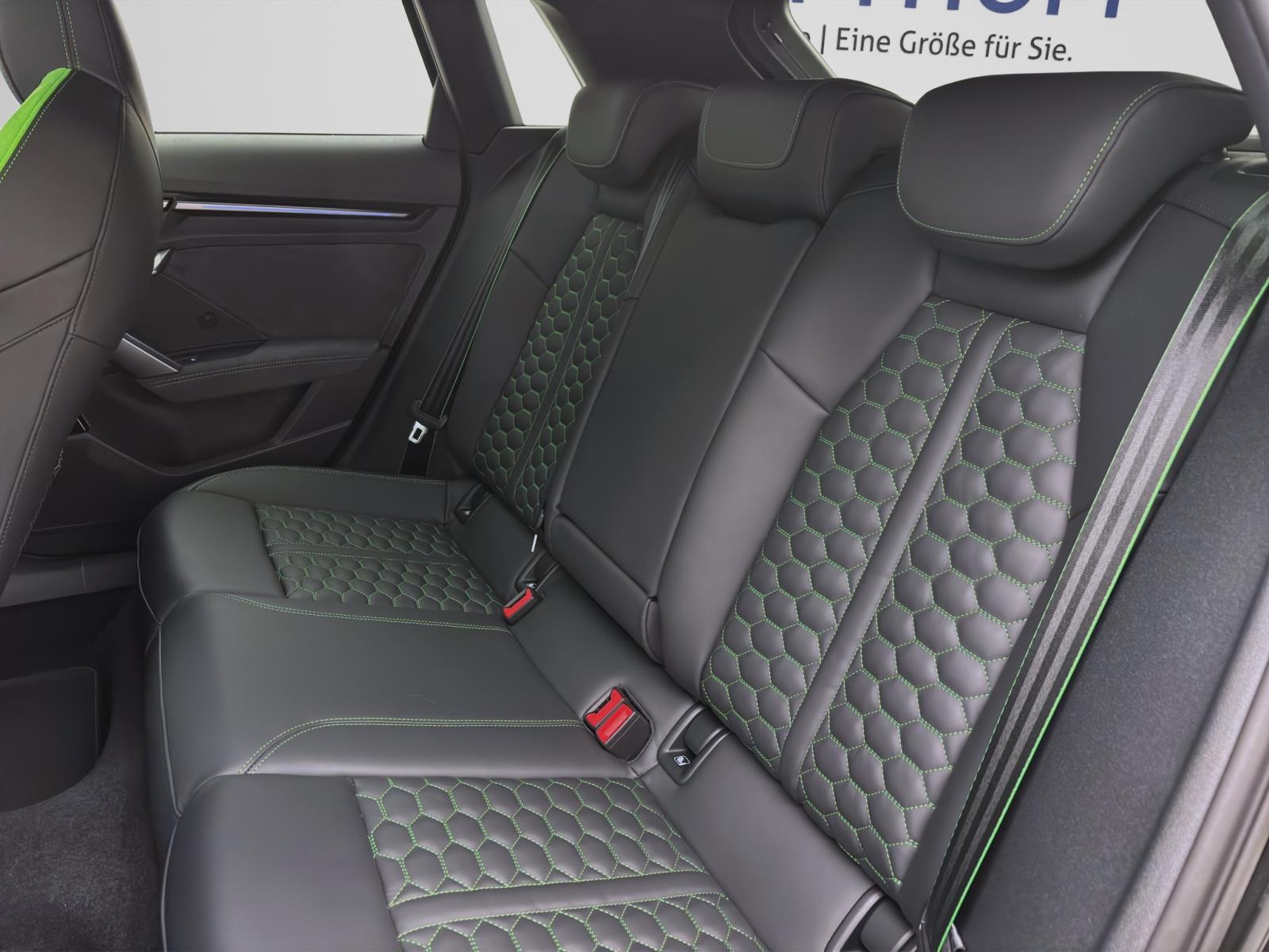 Audi RS3 Sportback 294(400) kW(PS) S tr
