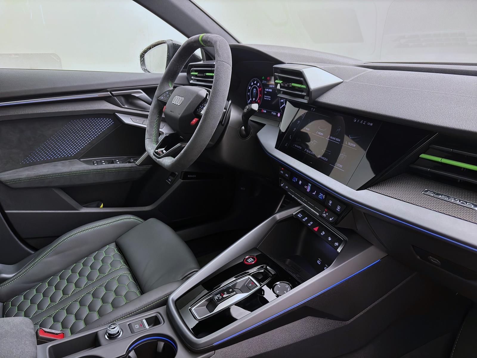 Audi RS3 Sportback 294(400) kW(PS) S tr
