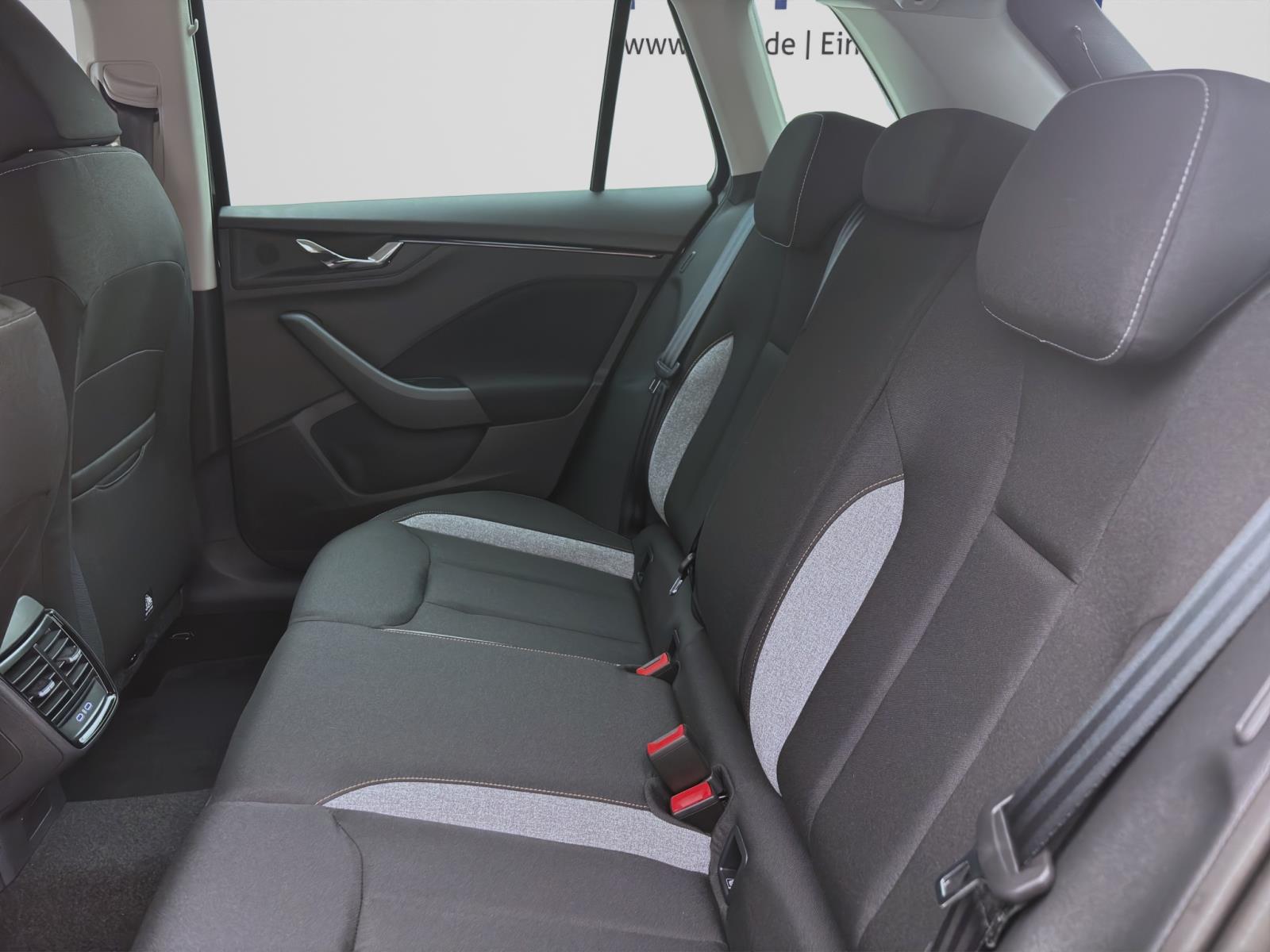 Bild 12: Skoda Kamiq TOUR KAM LED SMARTL 17 SHZ DIG-COCKPIT
