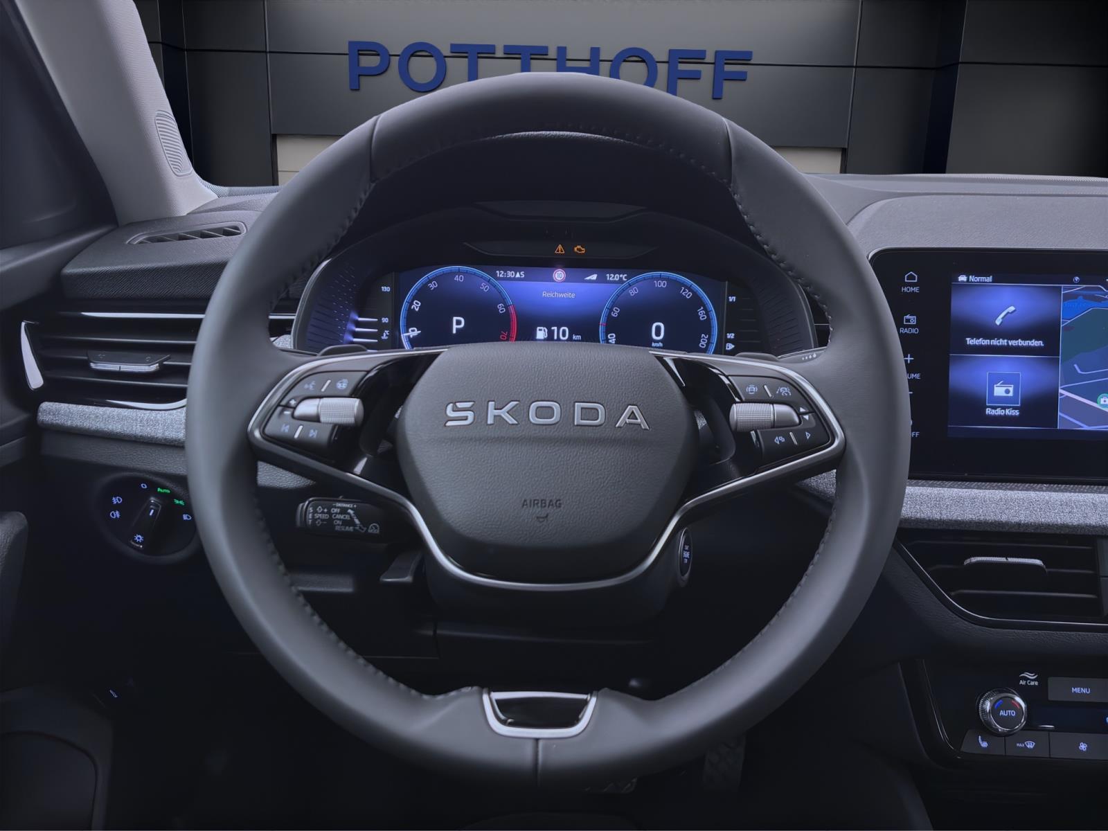 Skoda Kamiq TOUR DSG AHK NAV KAM pACC ASSISTENZ+