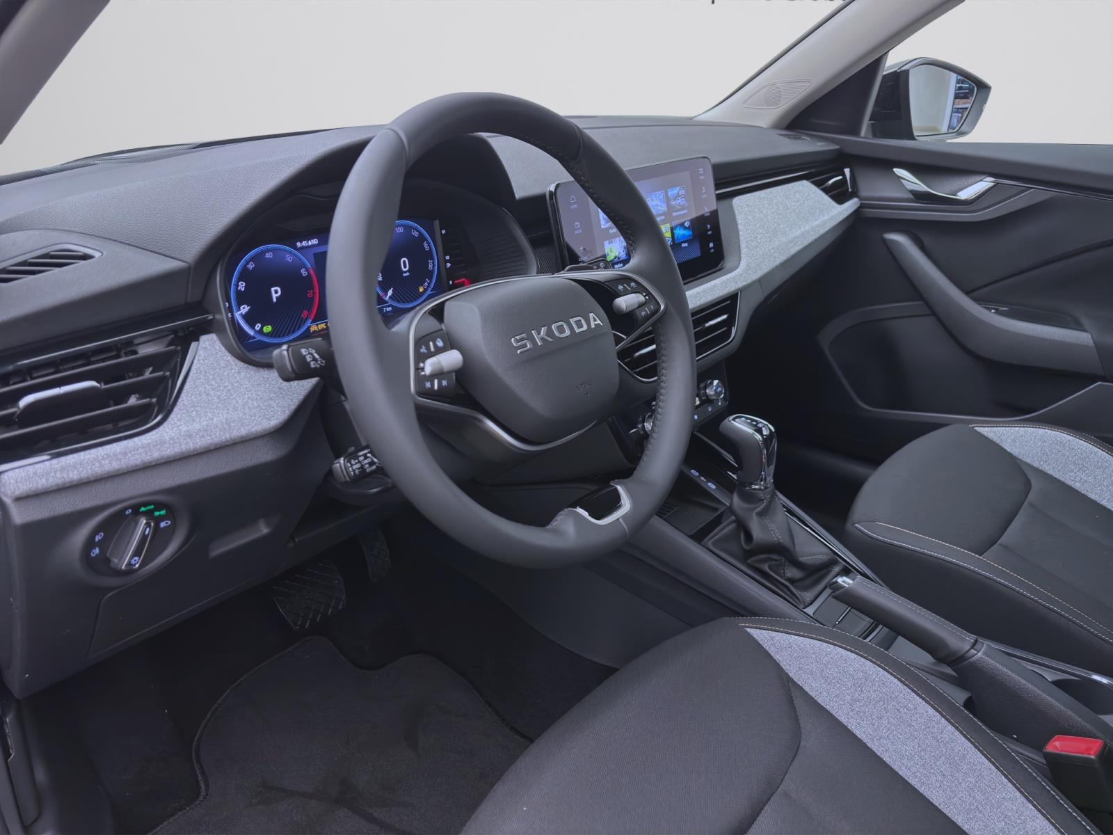 Skoda Kamiq TOUR DSG AHK NAV KAM MATRIX 18 ASSISTENZ & KOMFORT+