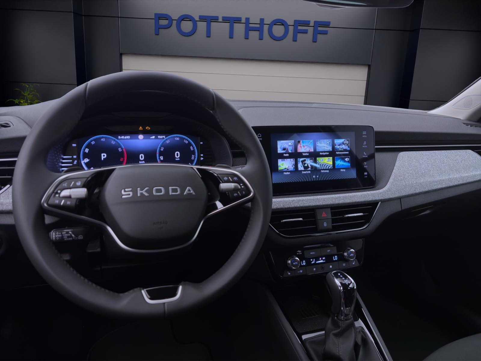 Skoda Kamiq TOUR DSG AHK NAV KAM MATRIX 18 ASSISTENZ & KOMFORT+