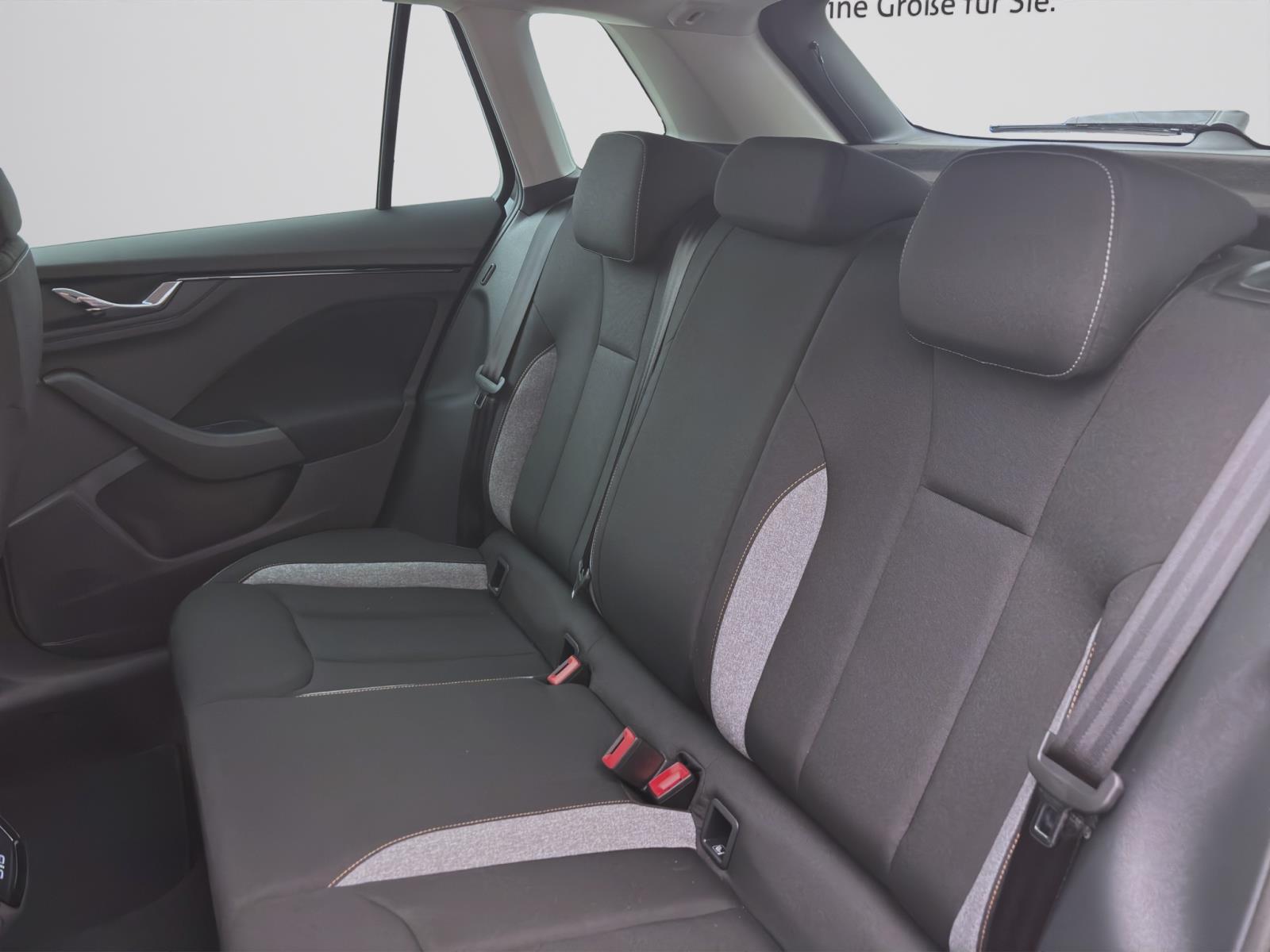 Skoda Kamiq TOUR DSG AHK NAV KAM MATRIX 18 ASSISTENZ & KOMFORT+