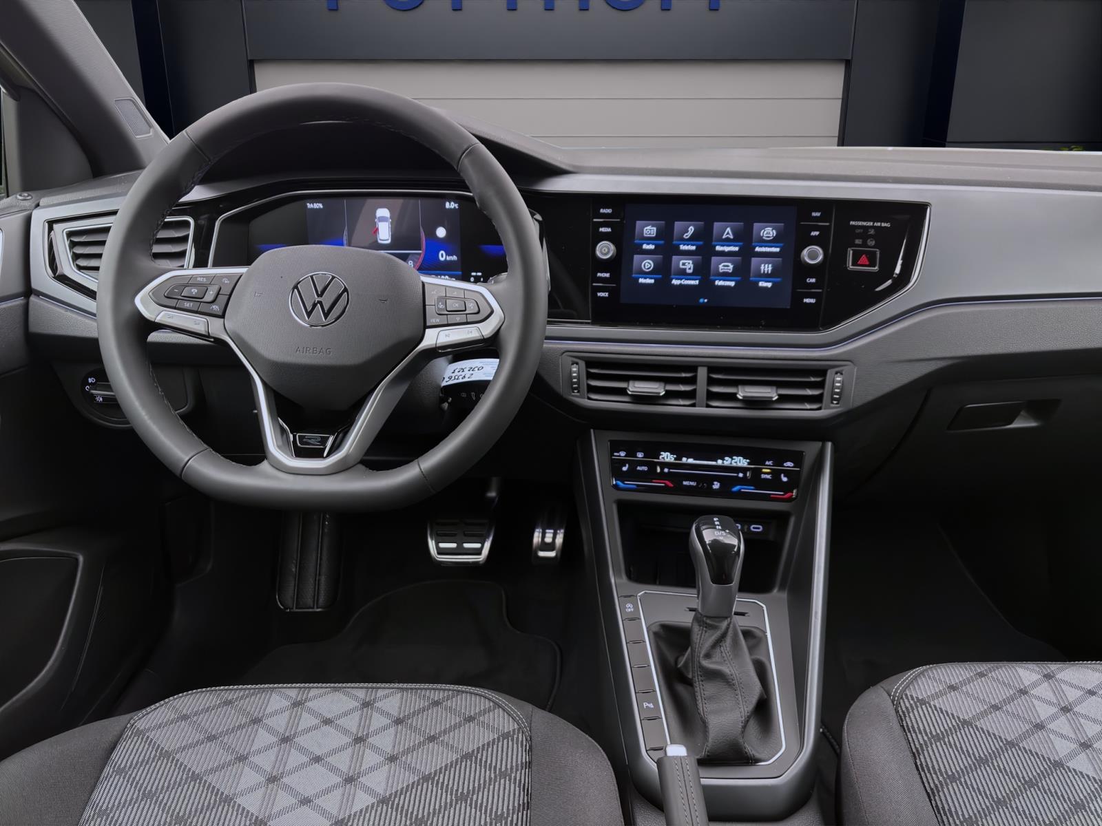 Volkswagen Taigo 1.0 TSI DSG R-LINE PDC MATRIX KAMERA ACC