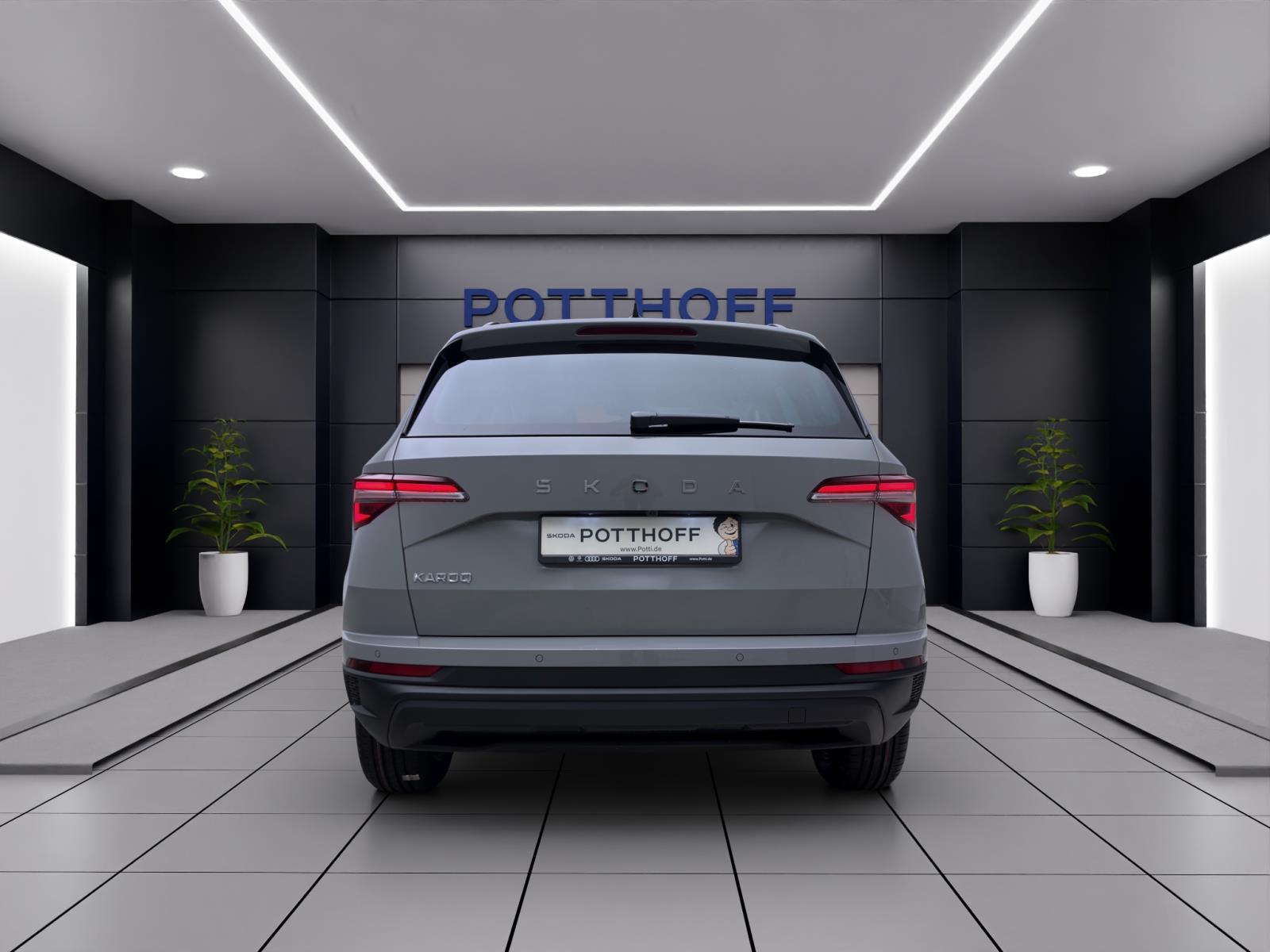 Skoda Karoq TOUR DSG AHK NAV KAM MATRIX ASSISTENZ+