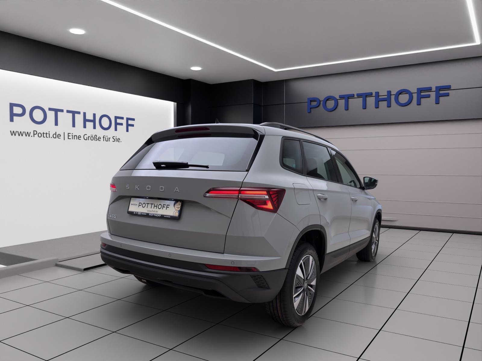 Skoda Karoq TOUR DSG AHK NAV KAM MATRIX ASSISTENZ+