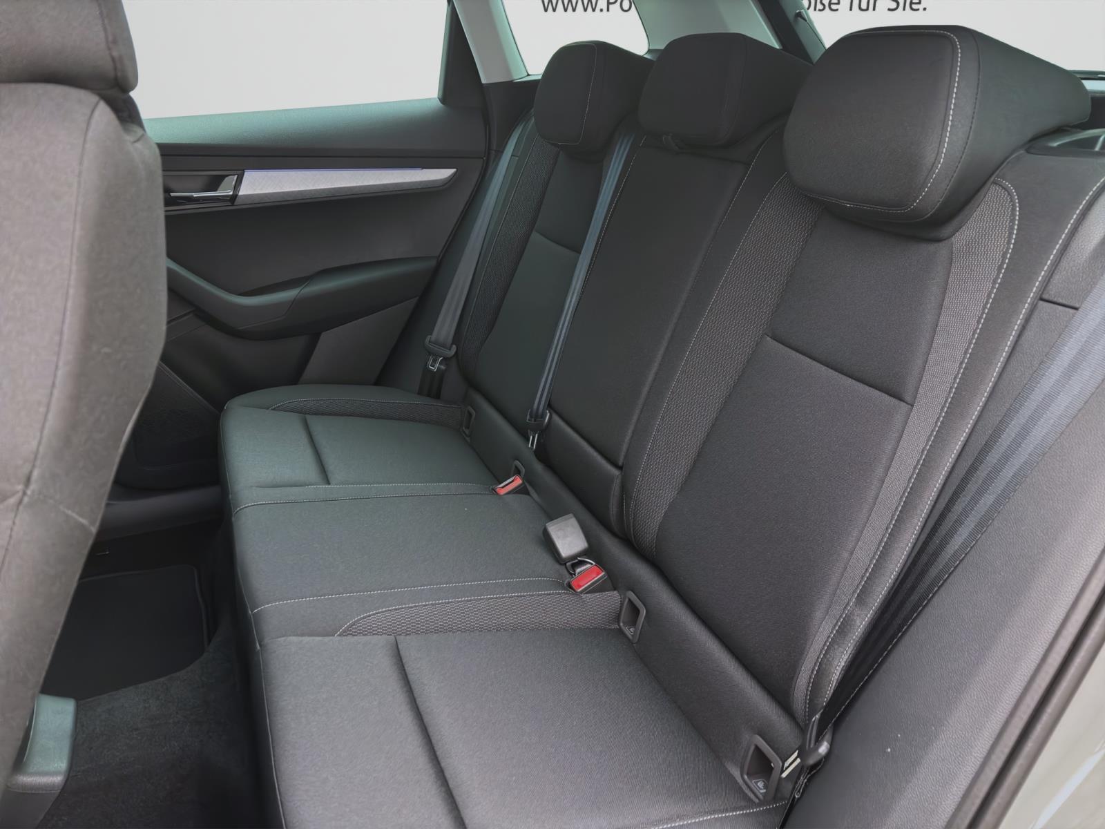 Skoda Karoq TOUR DSG AHK NAV KAM MATRIX ASSISTENZ+
