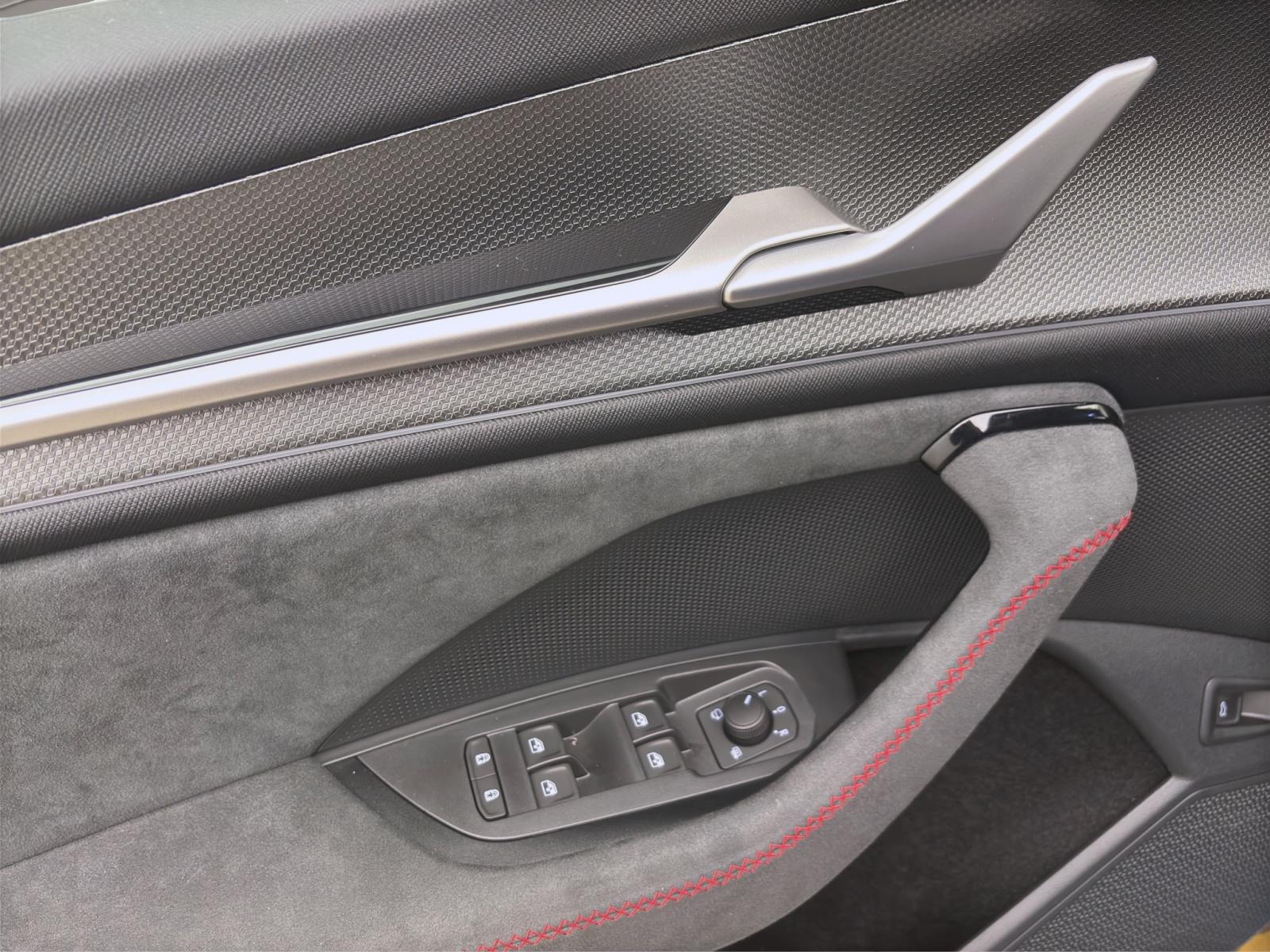 Bild 9: Skoda Kodiaq RS 4X4 AHK PANO INFO+ 360° HEAD-UP MATRIX