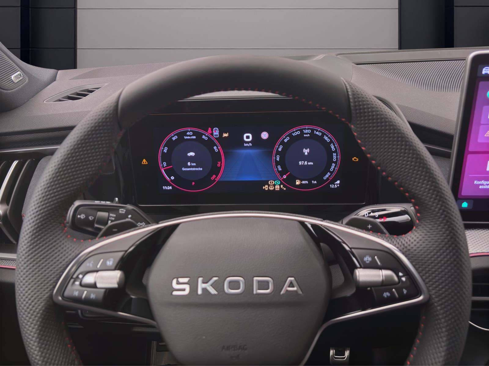 Bild 11: Skoda Kodiaq RS 4X4 AHK PANO INFO+ 360° HEAD-UP MATRIX