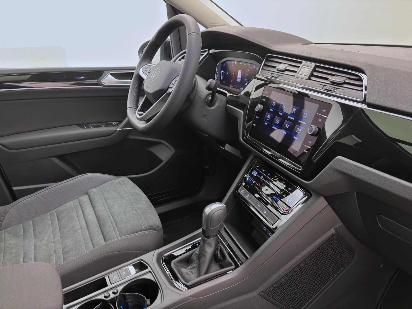Volkswagen Touran Highline 2.0 TDI DSG
