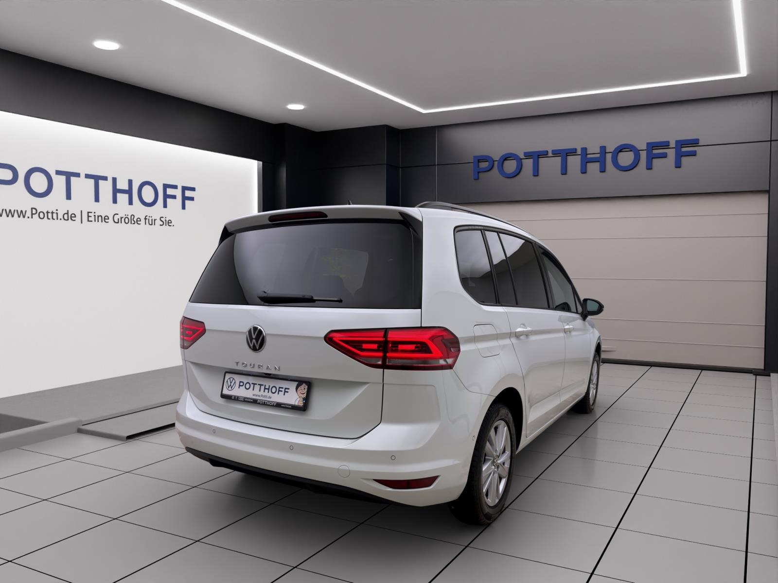 Volkswagen Touran 1.5 TSI DSG HIGHLINE STDHZG AHK PANO