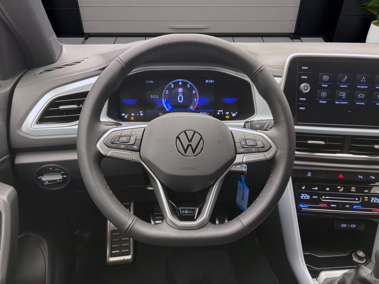 Volkswagen T-Roc 1.0 TSI GOAL PDC NAVI DAB+ ACC