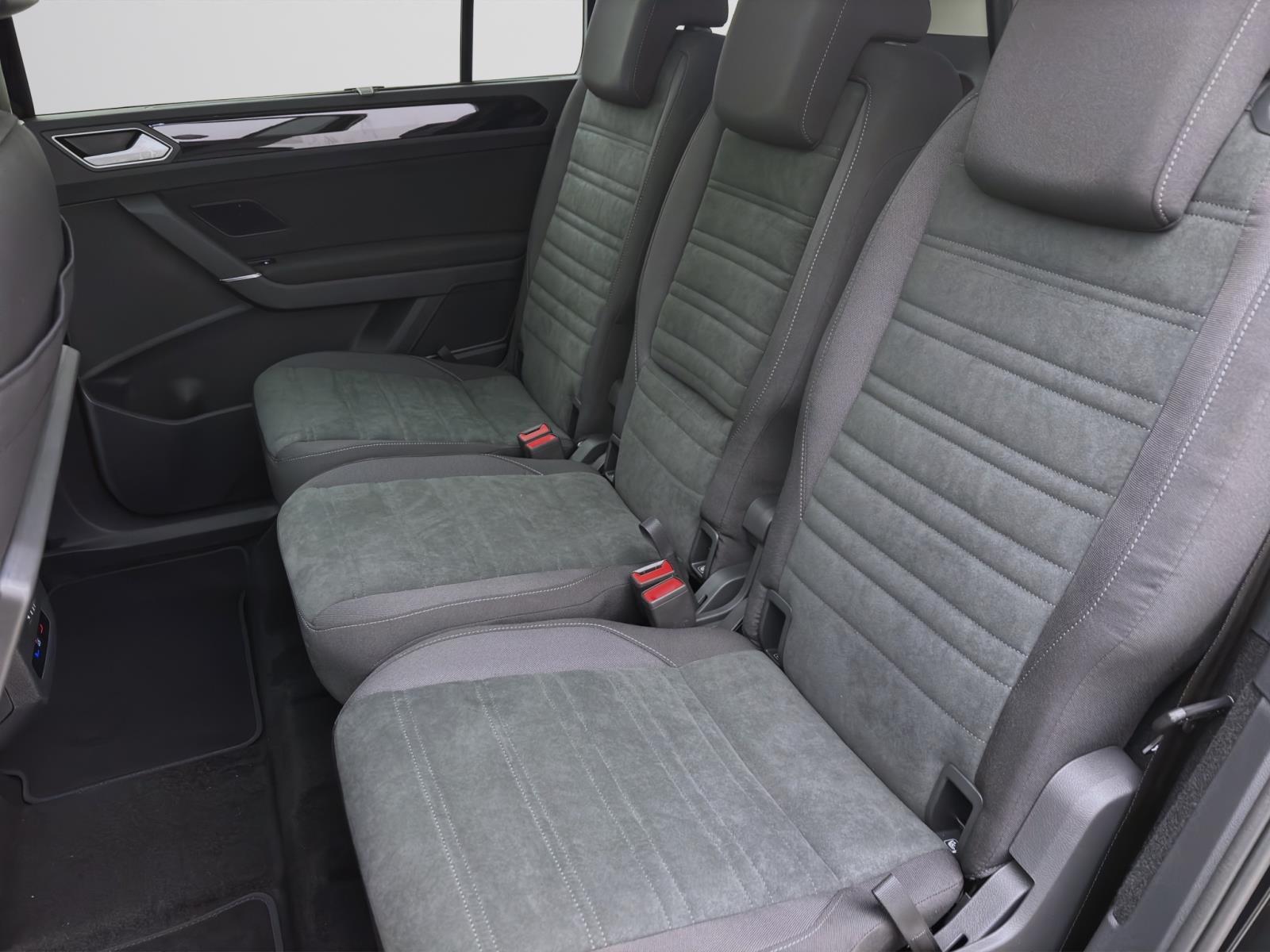 Volkswagen Touran 2.0 TDI DSG HIGHLINE STDHZG AHK PANO