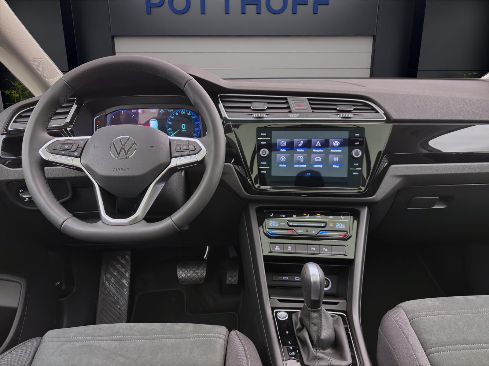 Volkswagen Touran 2.0 TDI DSG HIGHLINE STDHZG AHK PANO