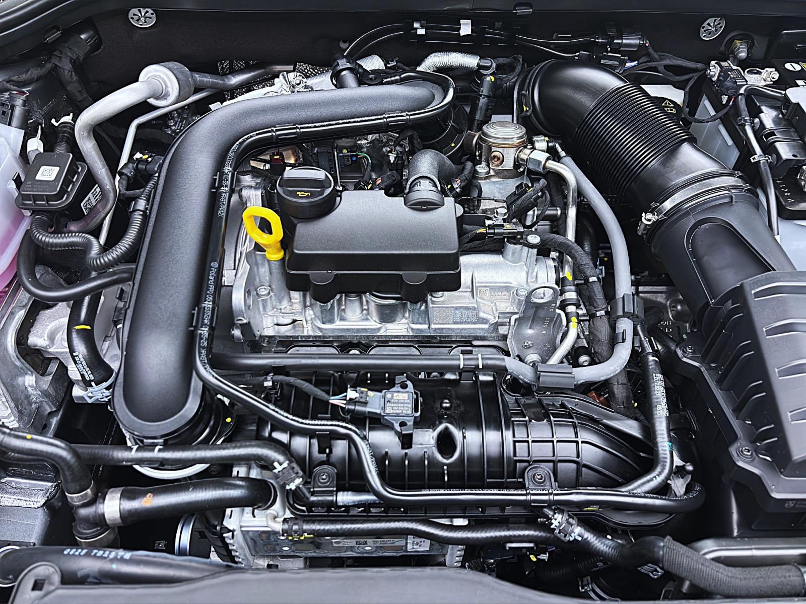 Bild 16: Skoda Kamiq MONTE CARLO DSG AHK PANO NAV 18 WINTER+ KOMFORT+ ASSISTENZ+