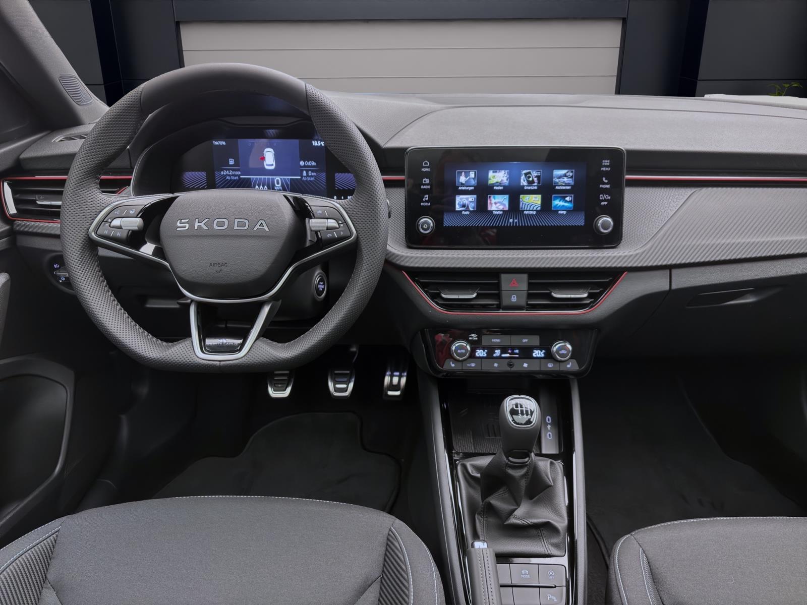 Skoda Kamiq MONTE CARLO WINTER+ PANO KAM SMARTL. KESSY 17