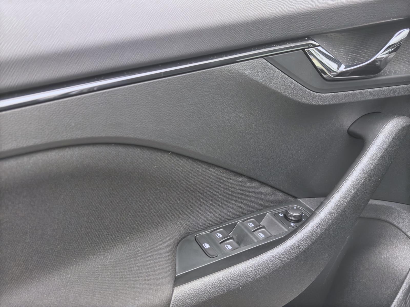 Skoda Kamiq TOUR DSG AHK NAV KAM MATRIX ASSISTENZ & KOMFORT+