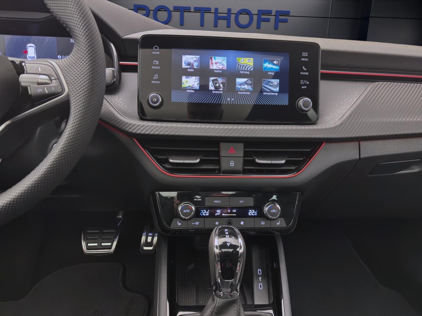 Skoda Kamiq MONTE CARLO DSG PANO MATRIX KAM 17 SMARTL.