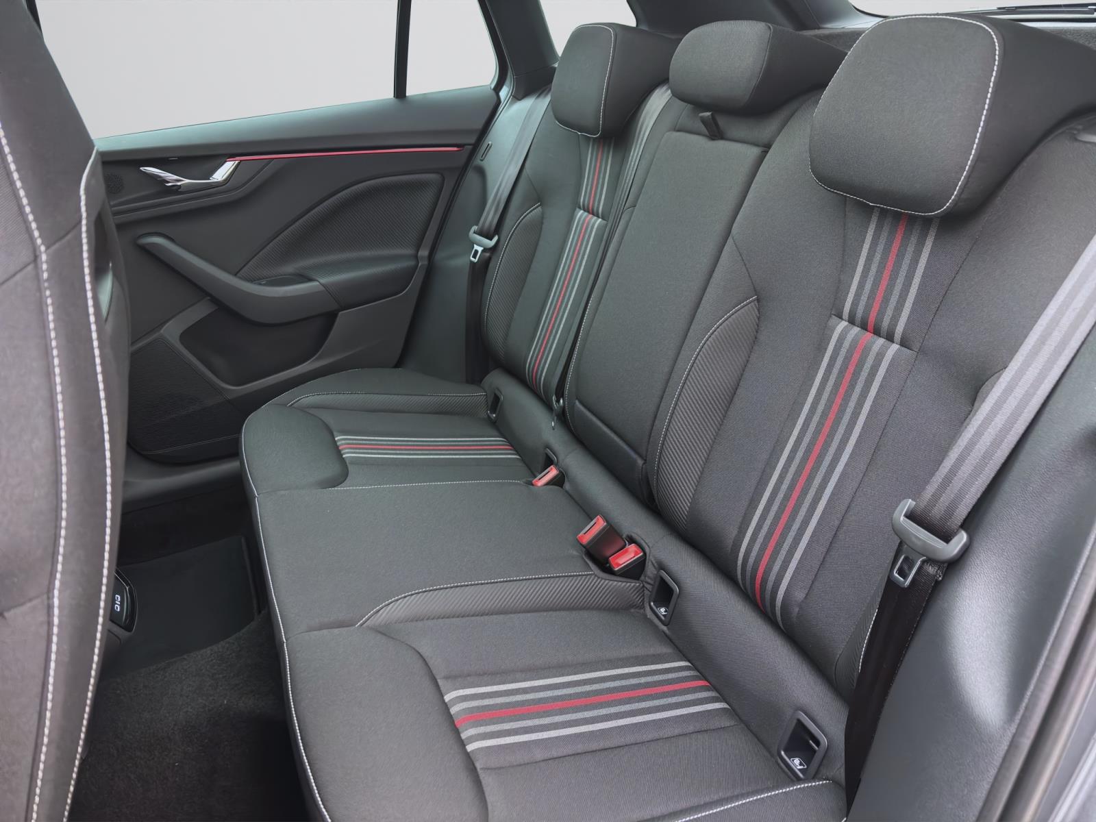 Skoda Kamiq MONTE CARLO DSG PANO MATRIX KAM 17 SMARTL.