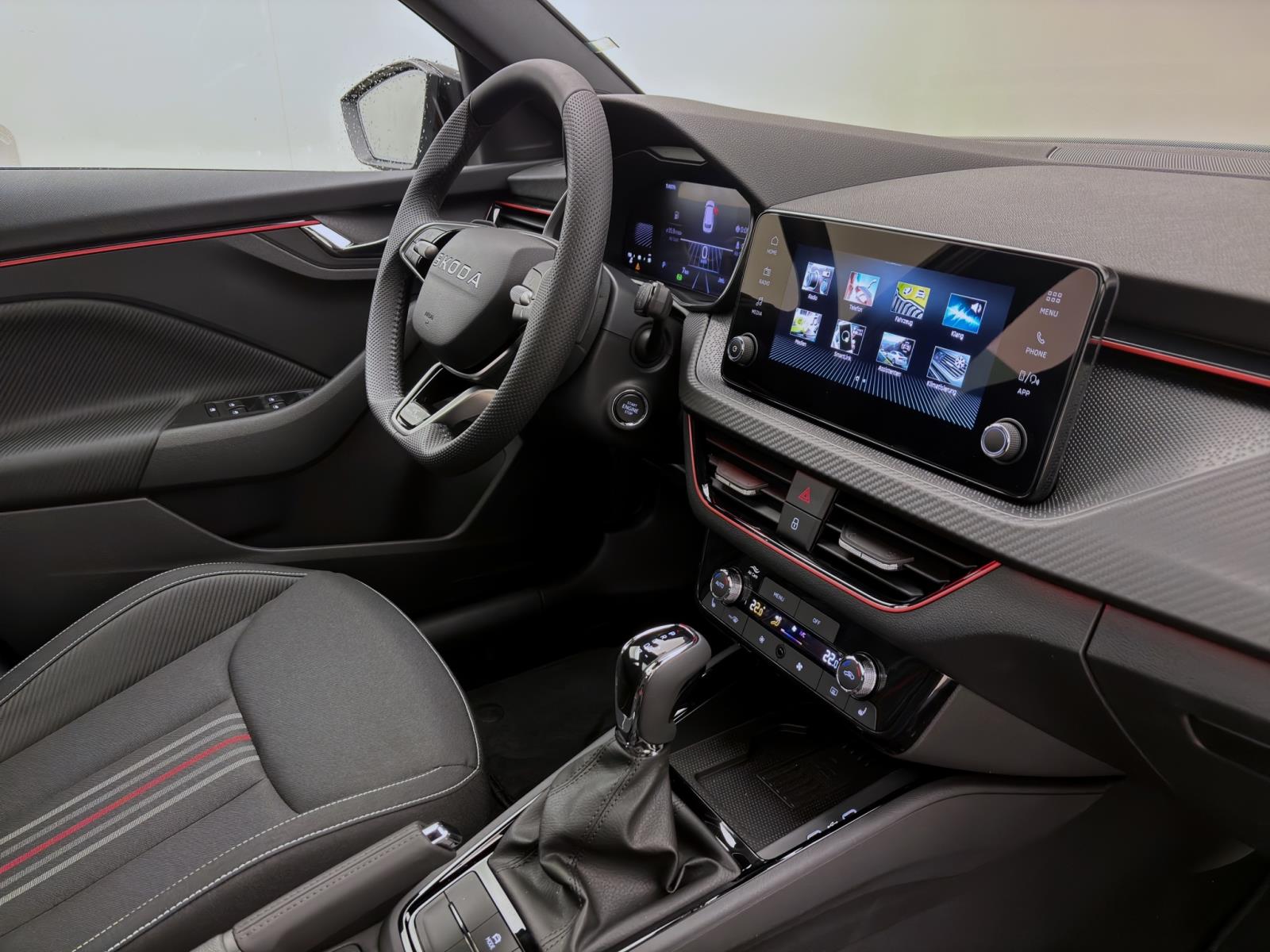 Skoda Kamiq MONTE CARLO DSG PANO MATRIX KAM 17 SMARTL.