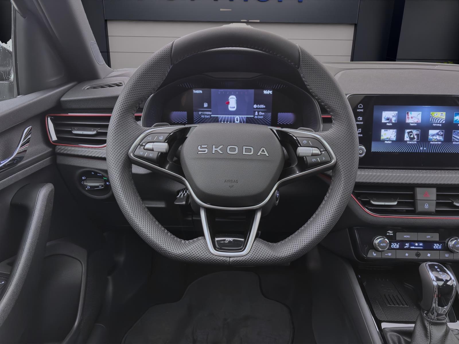 Skoda Kamiq MONTE CARLO DSG PANO MATRIX KAM 17 SMARTL.