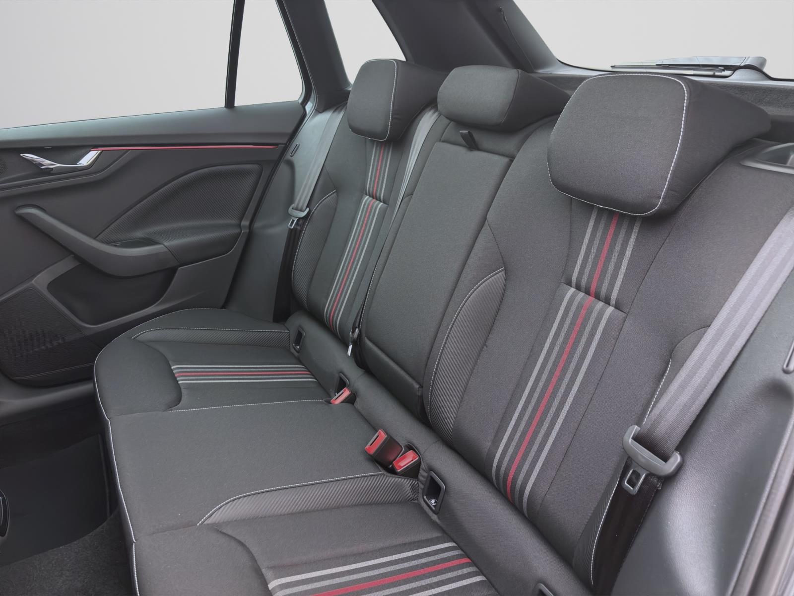 Skoda Kamiq MONTE CARLO DSG PANO MATRIX KAM 17 SMARTL.